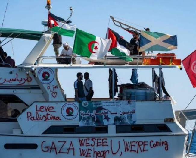 Salah satu kapal yang tergabung dalam Global Sumud Flotilla membawa bantuan kemanusiaan ke Palestina. [Instagram]